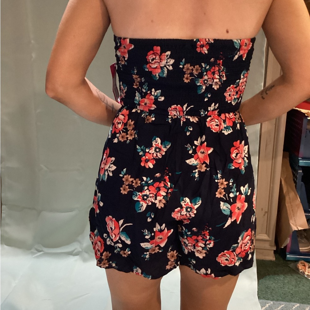 Floral Romper - Picture 4 of 4